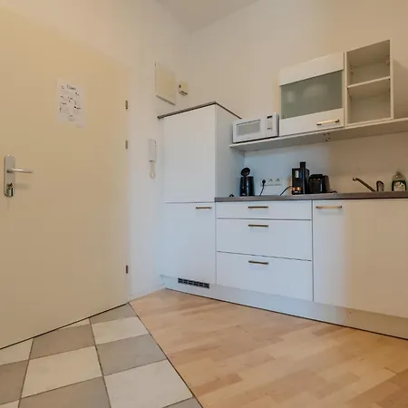 Apartment Whats-app Self-check-in - *