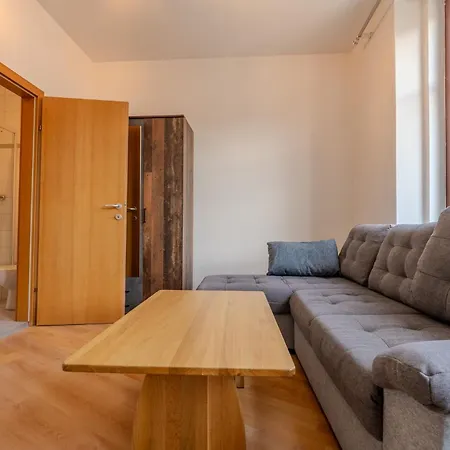 Apartmán Whats-app Self-check-in - *