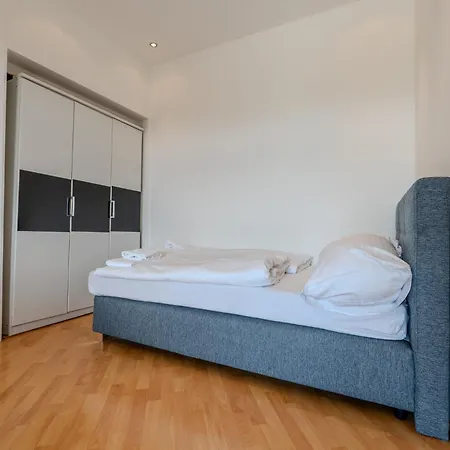 Whats-app Self-check-in - Leoben (Styria)