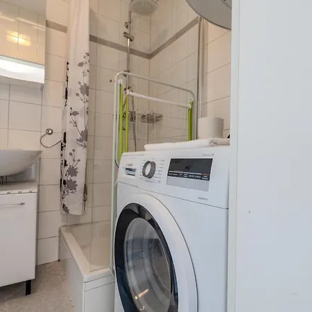 Apartment Whats-app Self-check-in -