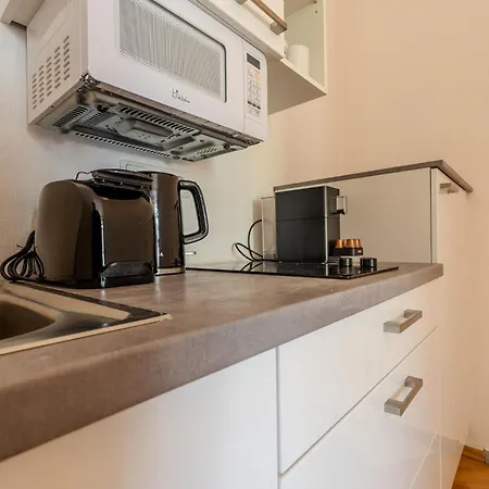 Apartment Whats-app Self-check-in -