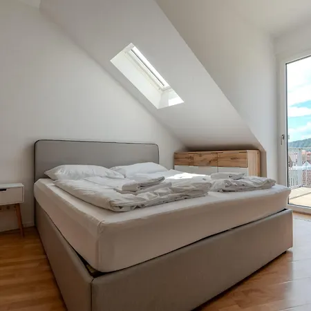 Whats-app Self-check-in - Apartment