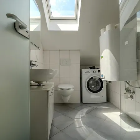 Whats-app Self-check-in - Apartment *