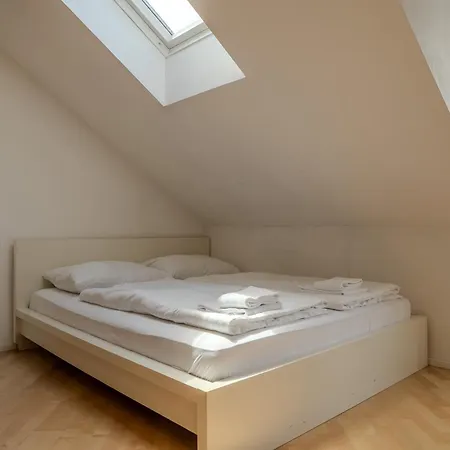 Whats-app Self-check-in - Apartment