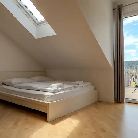 Apartment Whats-app Self-check-in - *